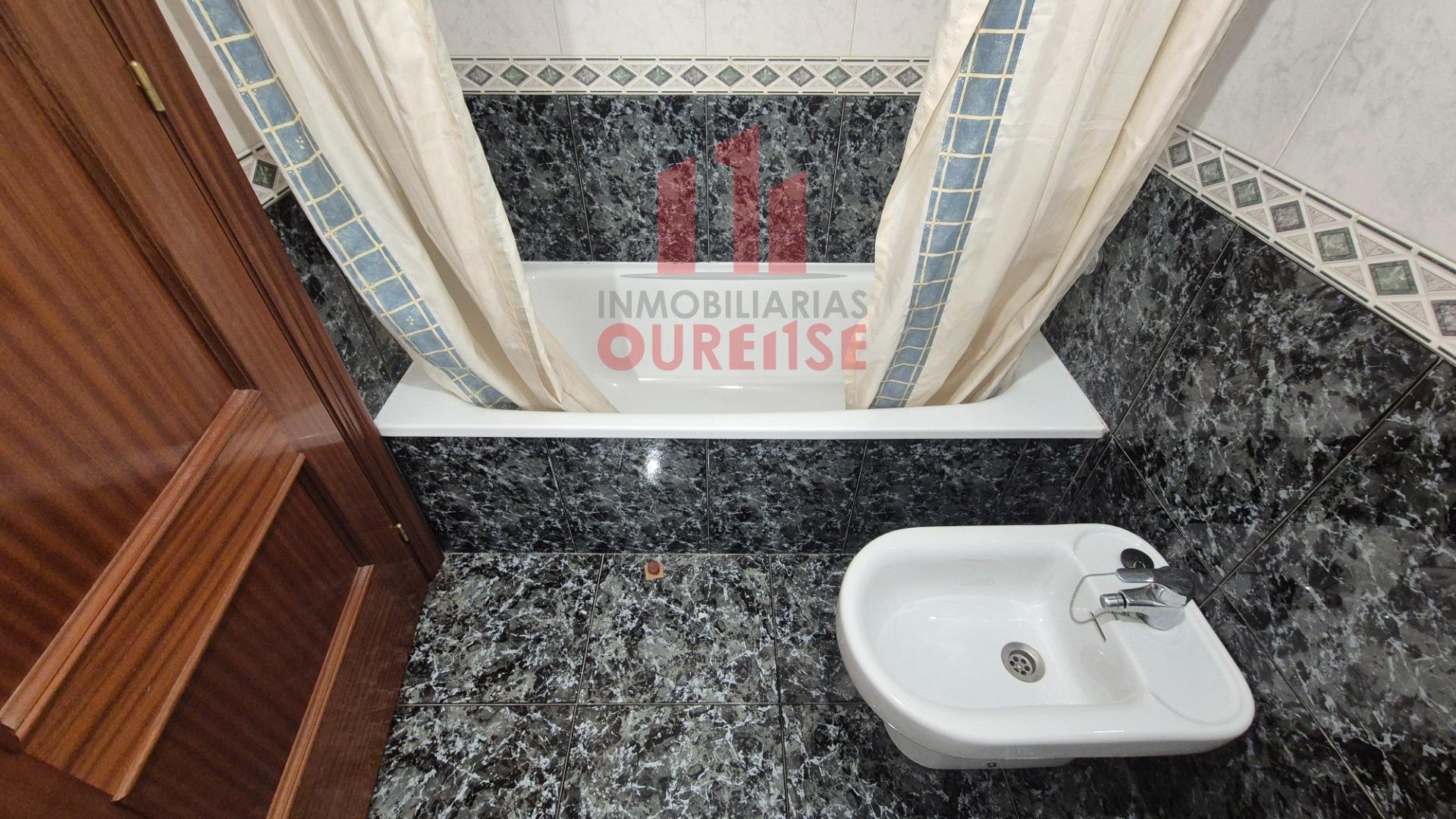 Piso de 115 m² en Ourense