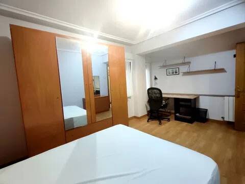 Piso de 120 m² en Oviedo
