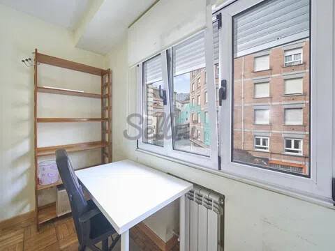 Piso de 85 m² en Oviedo