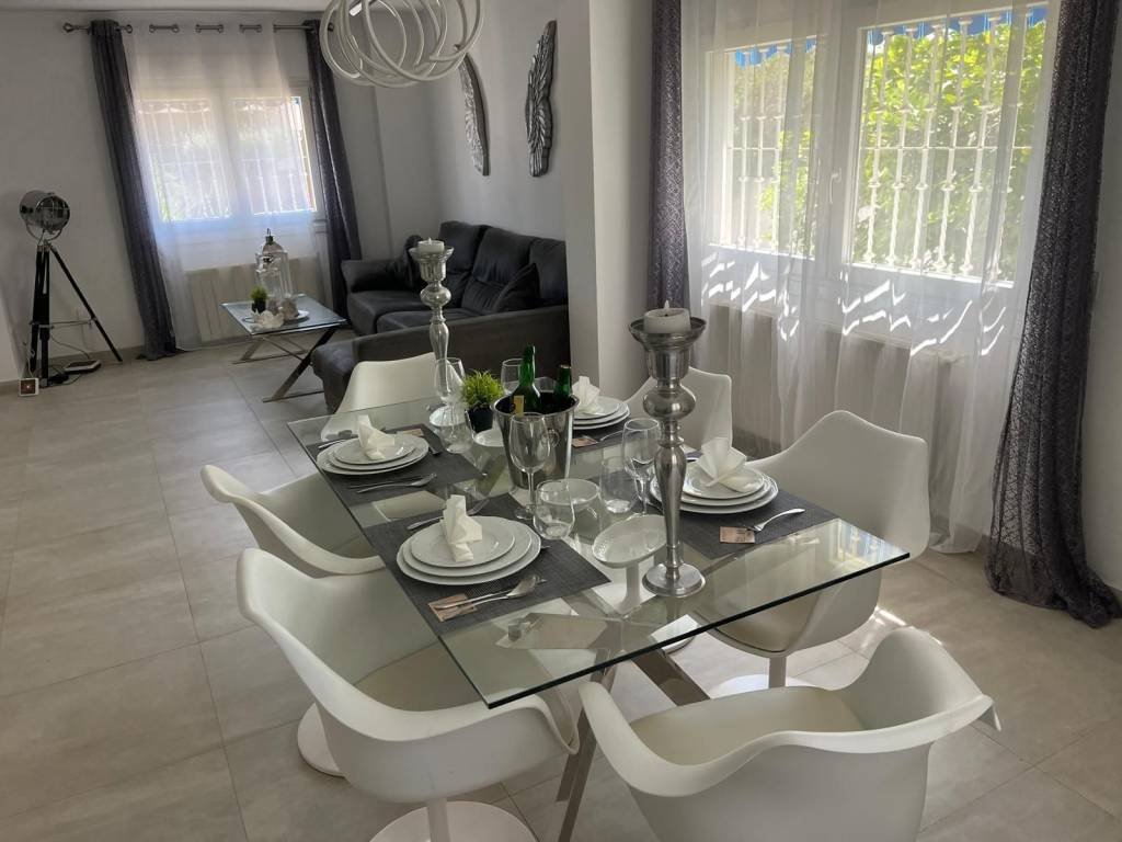 Casa de 238 m² en l'Eliana