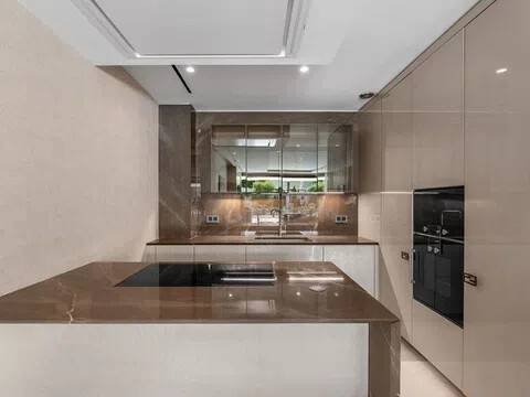 Wohnung 290 m² in Marbella