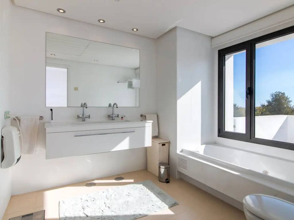 Casa de 354 m² en Estepona