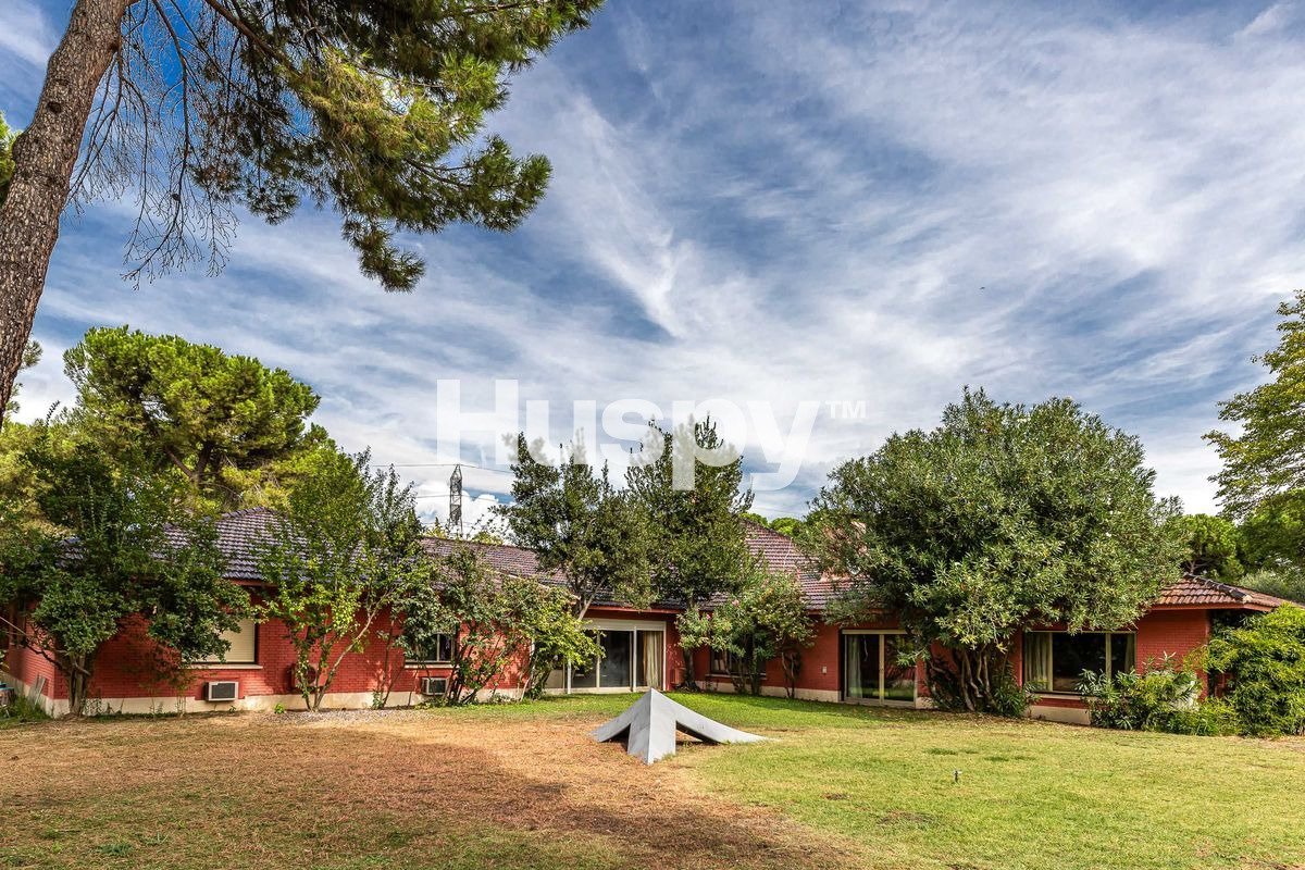 Pis de 1200 m² a Pozuelo de Alarcón