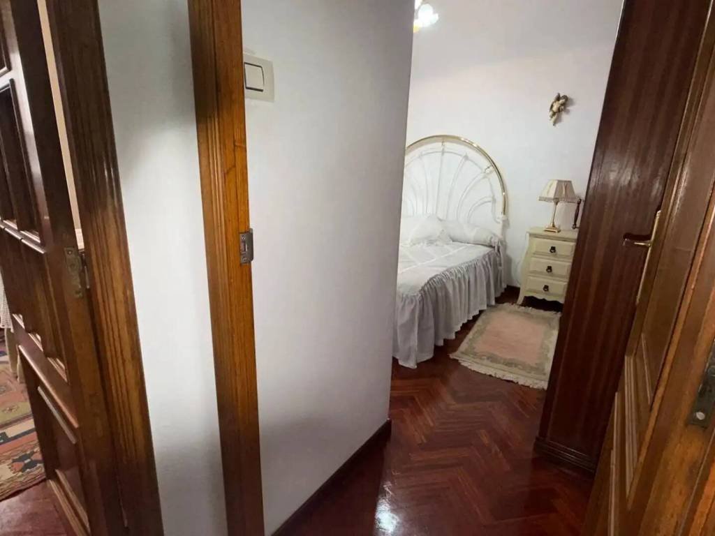 Piso de 80 m² en Ourense