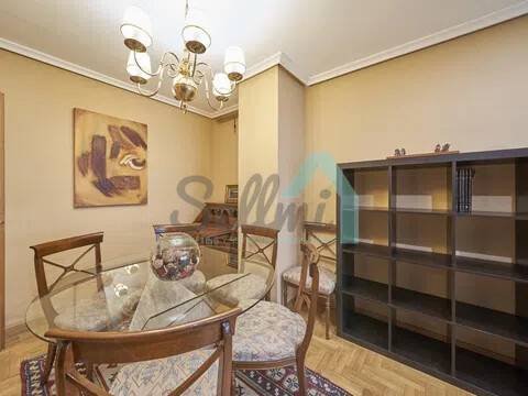 Wohnung 130 m² in Oviedo