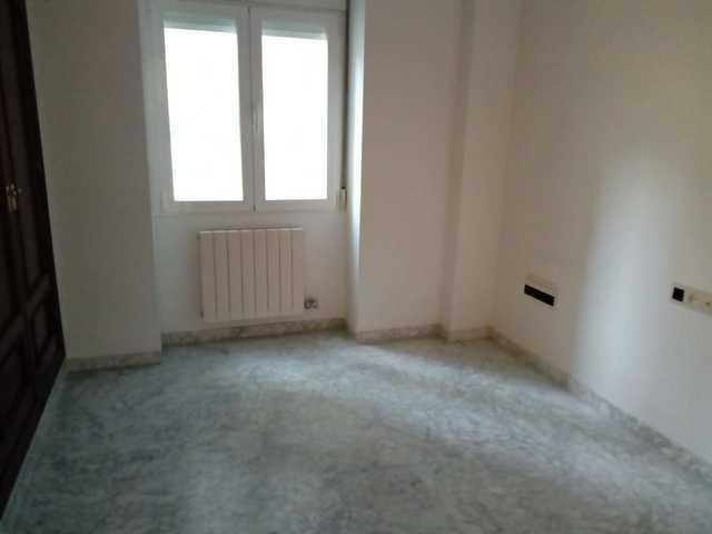 Piso de 139 m² en Granada