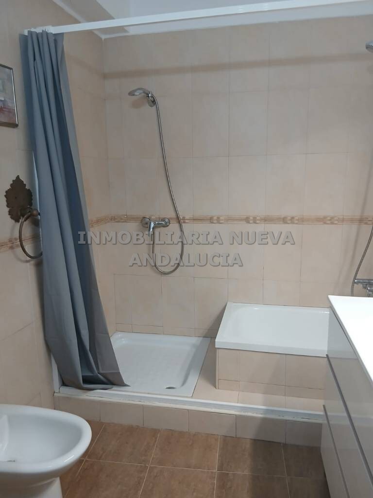 Piso de 90 m² en Almería