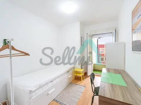 Piso de 67 m² en Oviedo