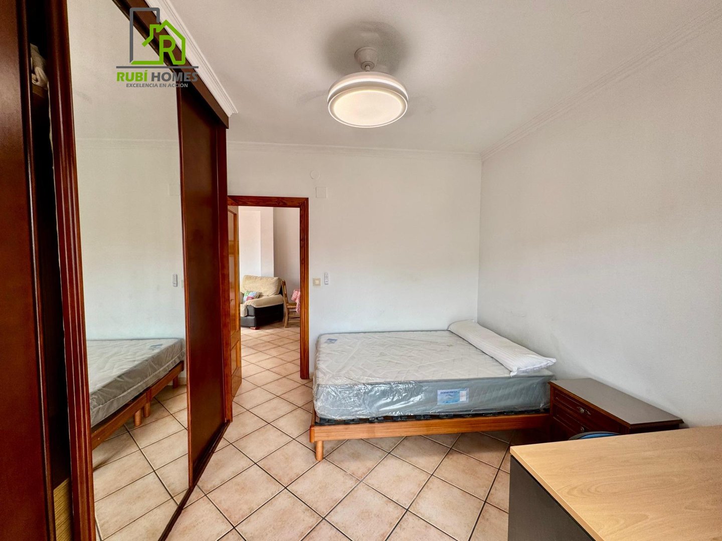 Piso de 90 m² en Granada