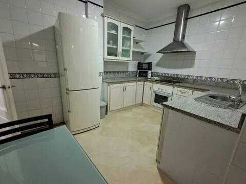 Piso de 100 m² en Carmona