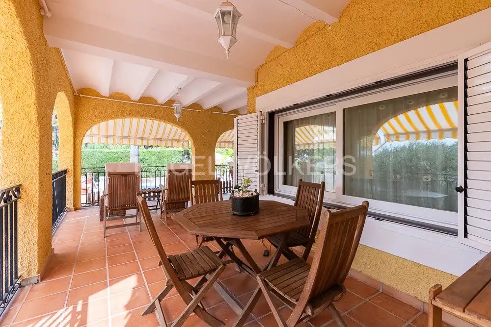 Casa de 250 m² a Nàquera