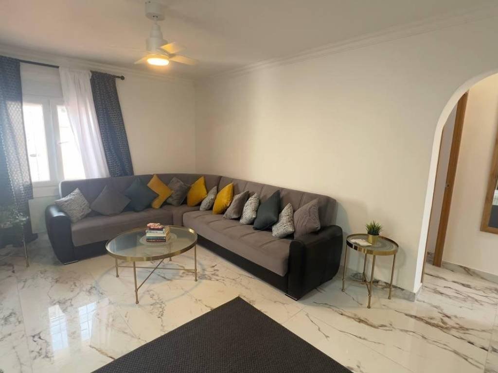 Casa de 80 m² a Oriola