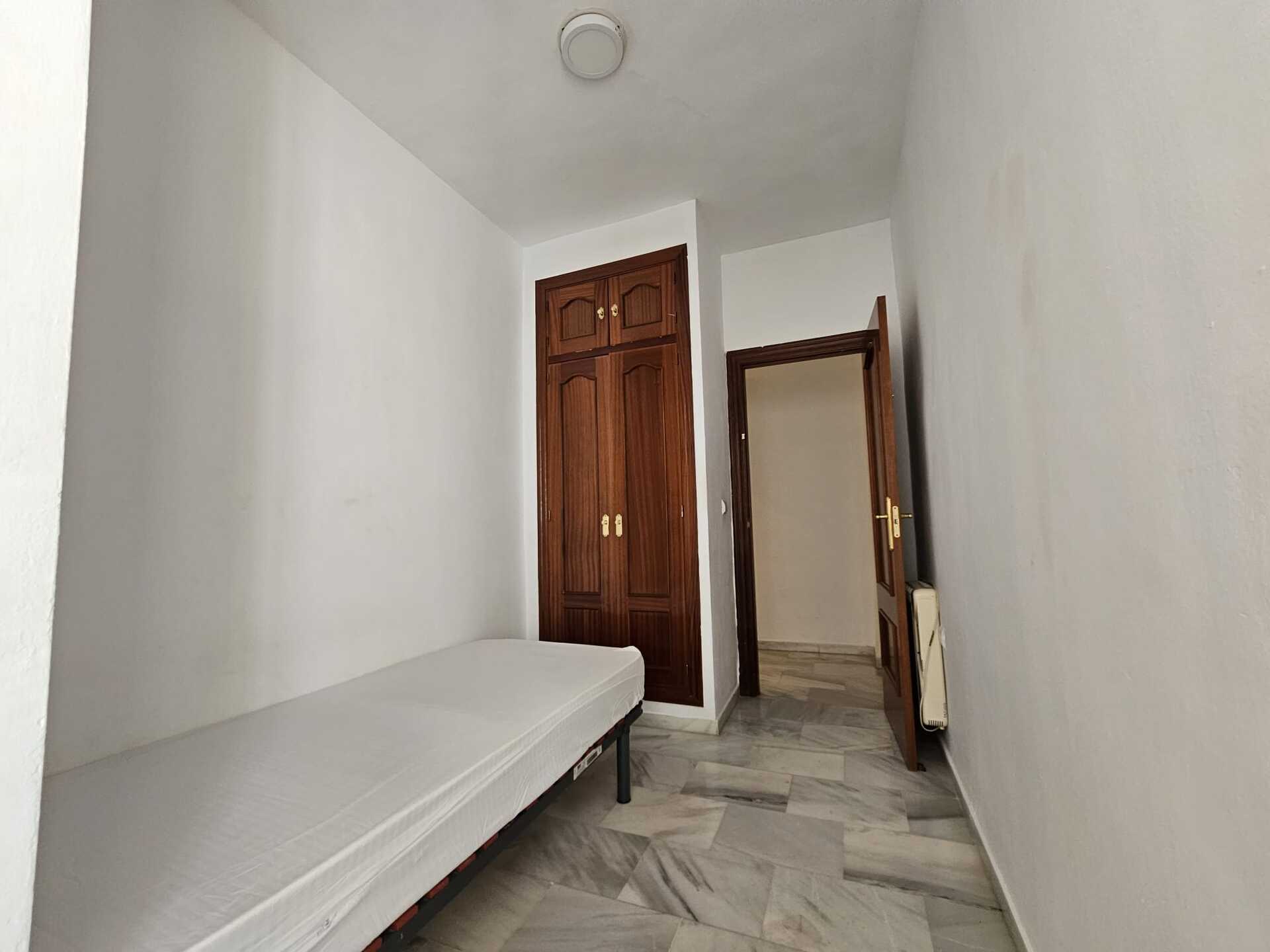 Habitación 150 m², Granada