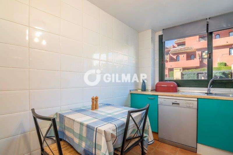 Casa de 250 m² a Estepona