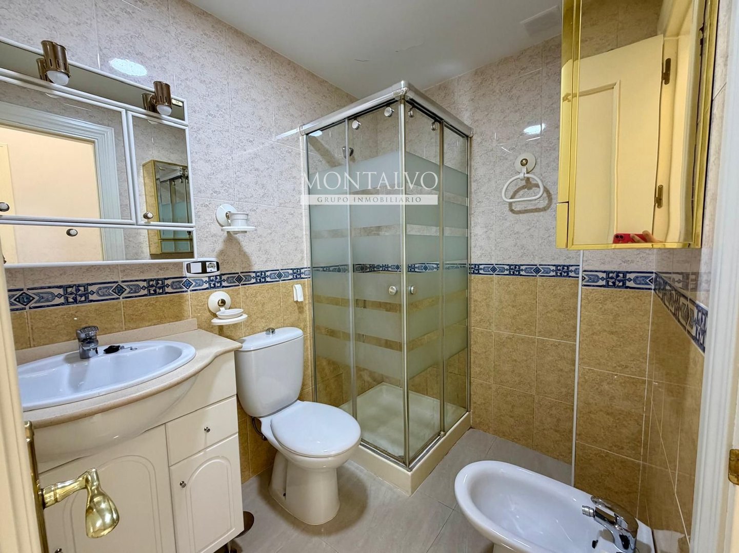 Piso de 211 m² en Atarfe