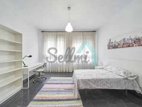 Piso de 146 m² en Oviedo