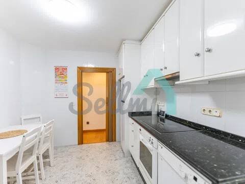 Pis de 134 m² a Oviedo