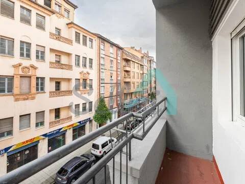 Piso de 126 m² en Oviedo