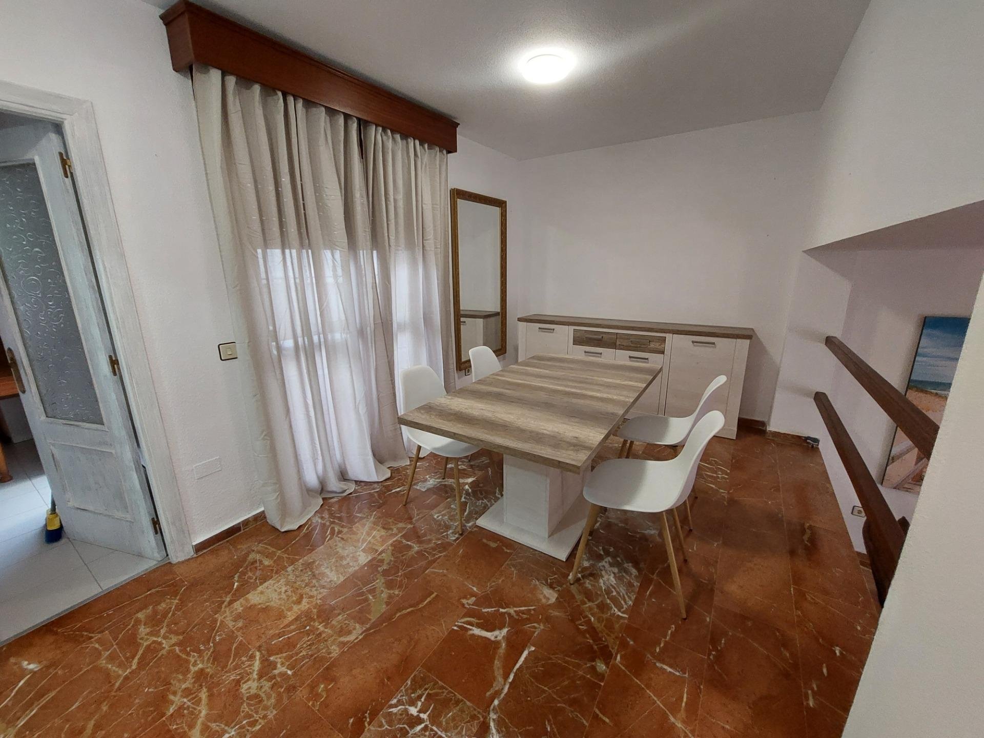 Piso de 130 m² en Algeciras