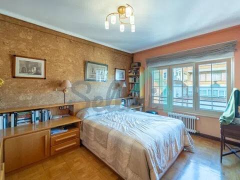Piso de 120 m² en Oviedo