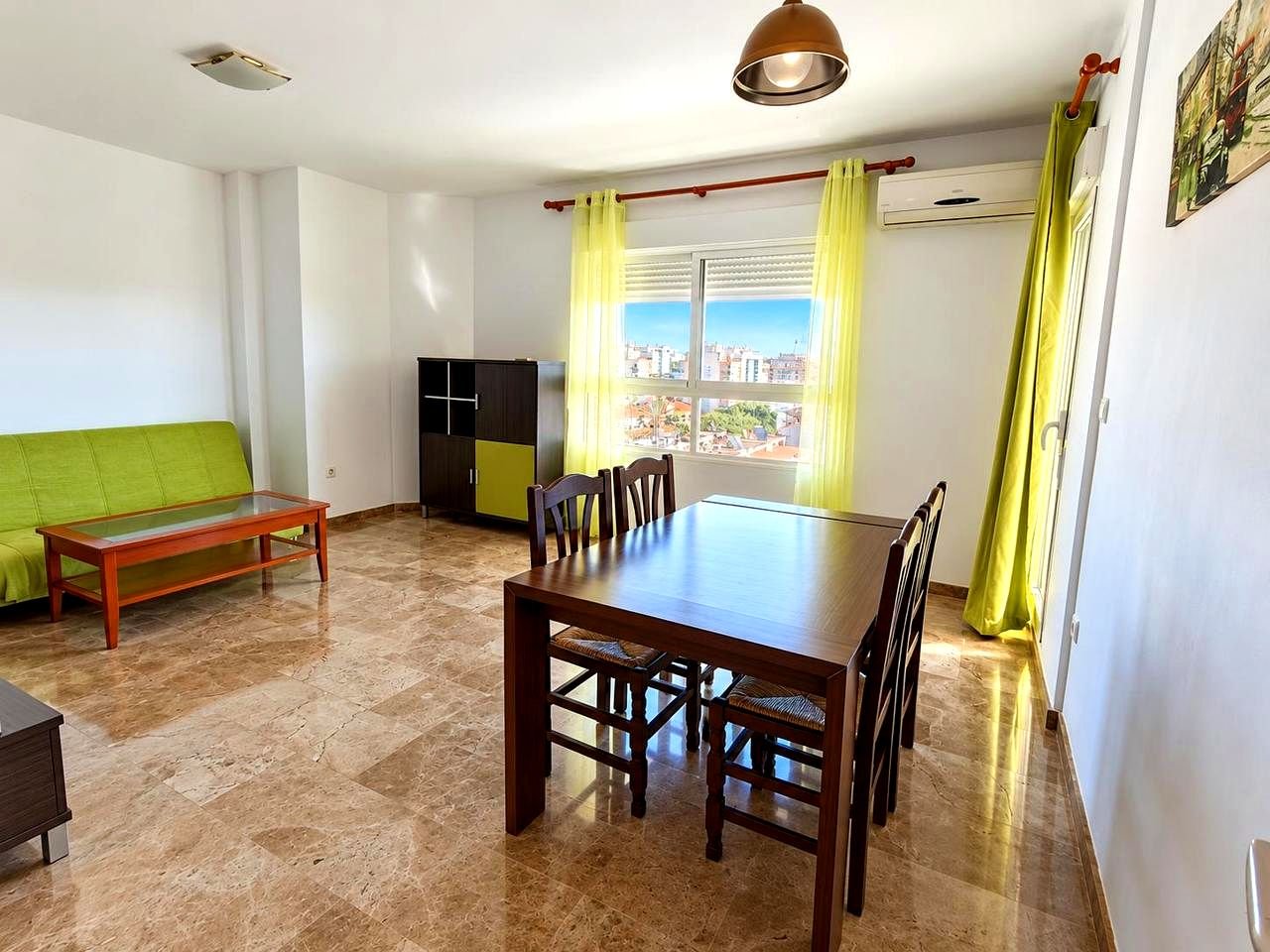 Appartement 90 m² à Oliva