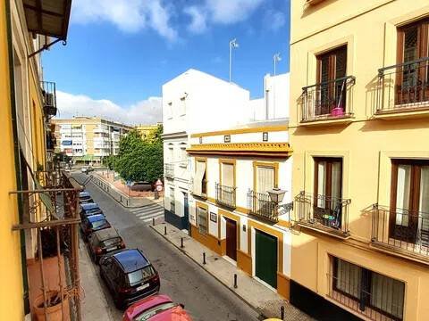Piso de 85 m² en Sevilla