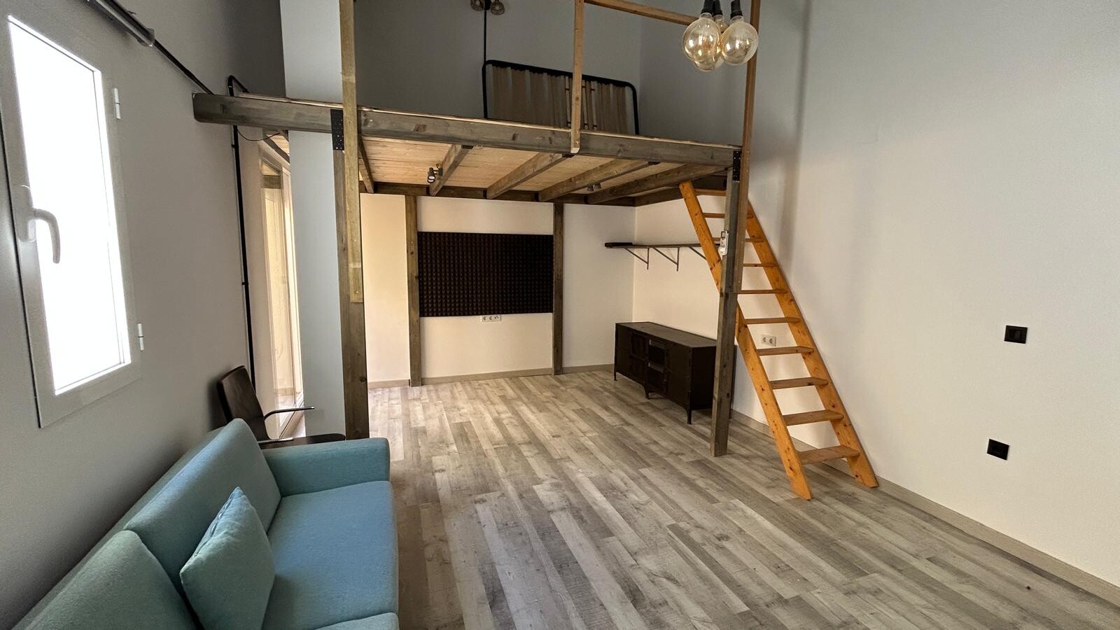 Pis de 70 m² a Nàquera