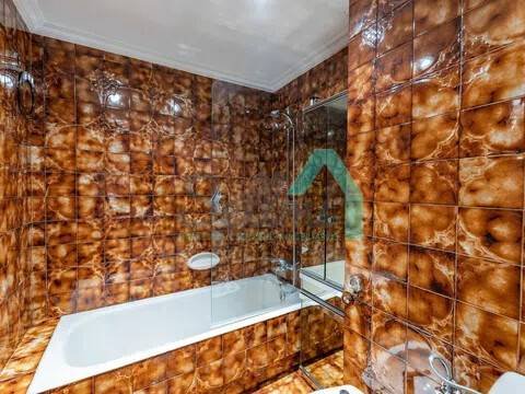 Piso de 131 m² en Oviedo