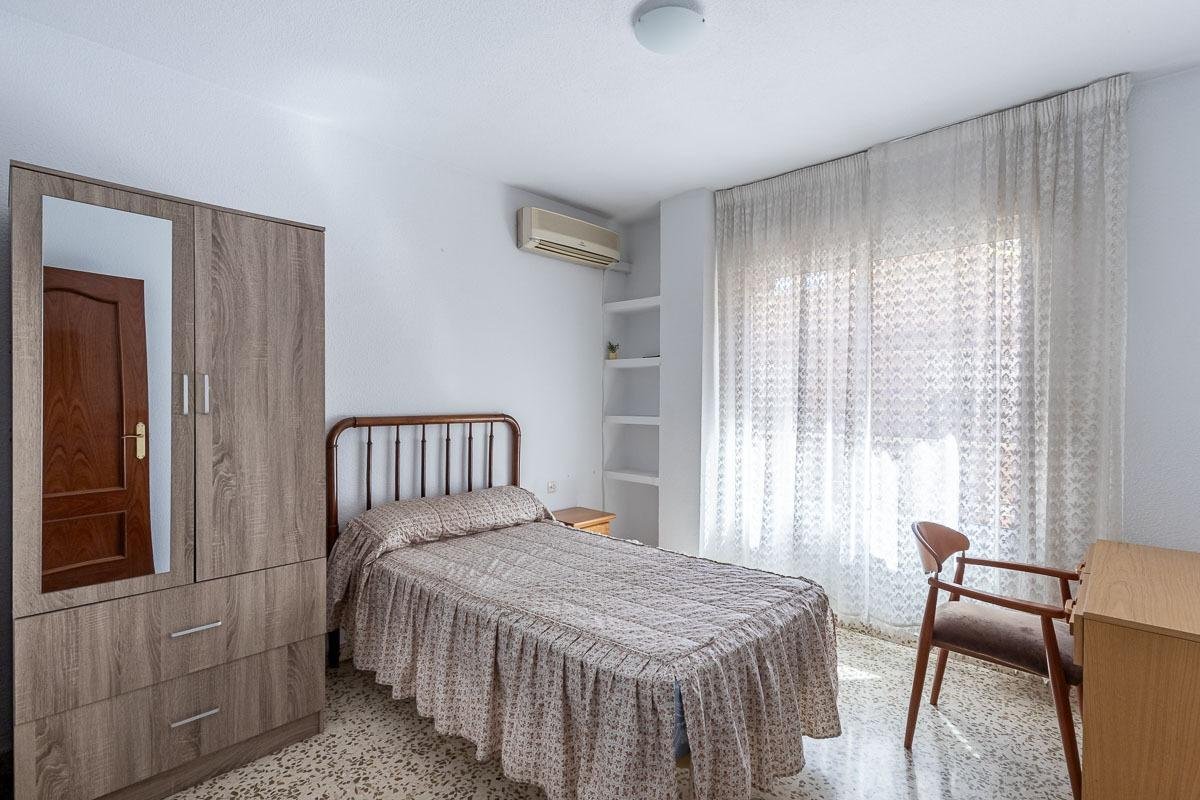 Piso de 89 m² en Granada