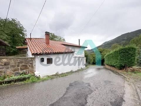 Piso de 50 m² en Salas