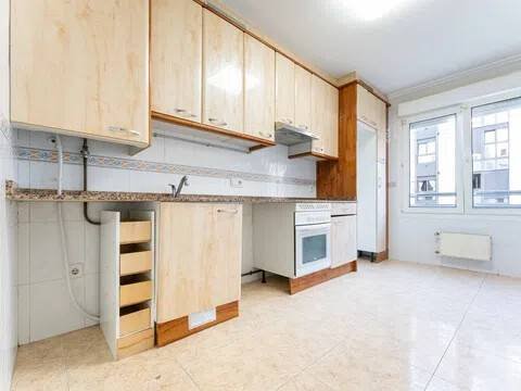 Wohnung 96 m² in Gijón / Xixón
