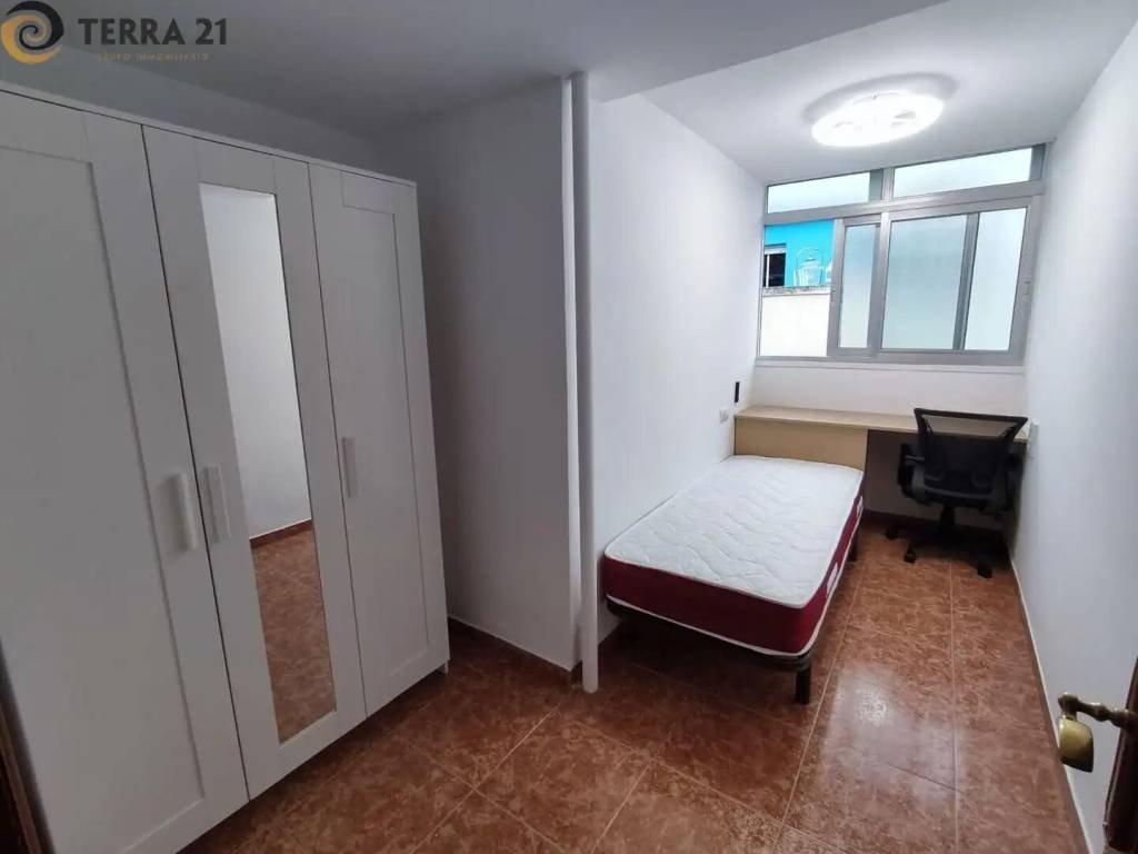Piso de 100 m² en Jaén