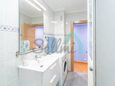 Piso de 81 m² en Oviedo