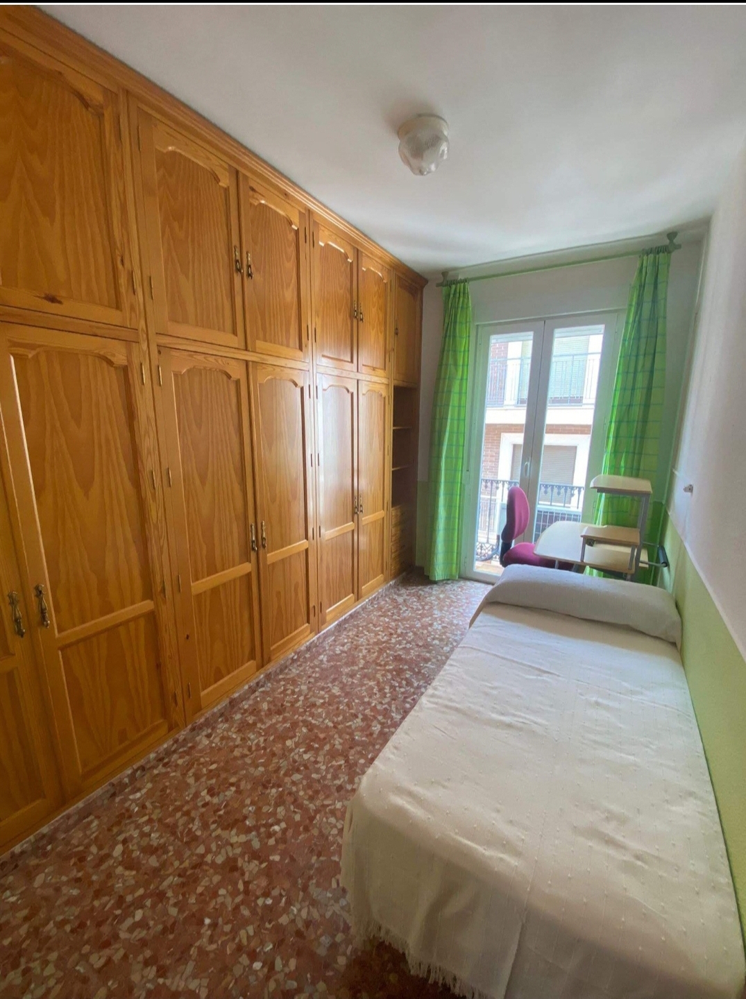 Habitación 100 m², Cabra