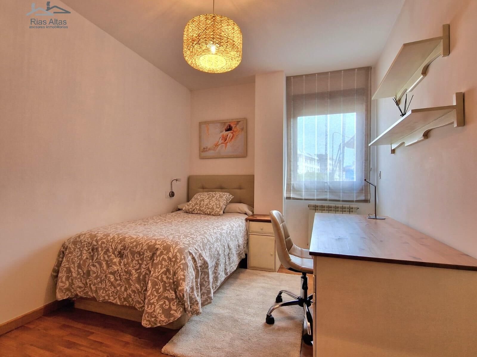Flat 68 m² in Oleiros