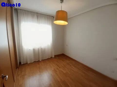 Pis de 92 m² a Oviedo