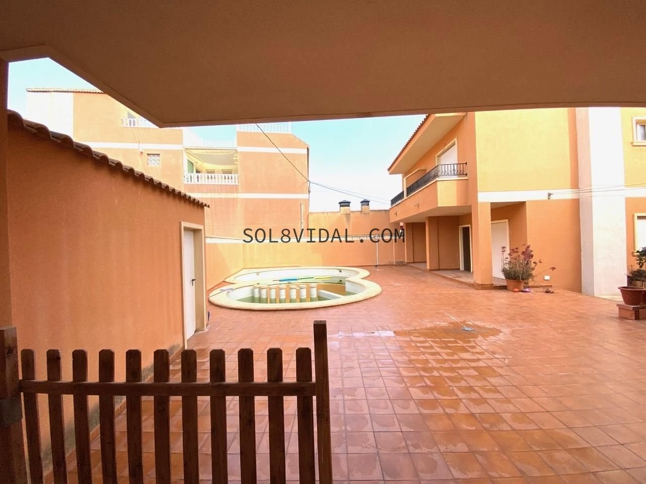 Casa de 180 m² a Oriola