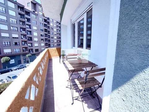 Pis de 130 m² a Oviedo