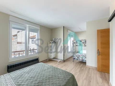 Casa de 345 m² en Gijón