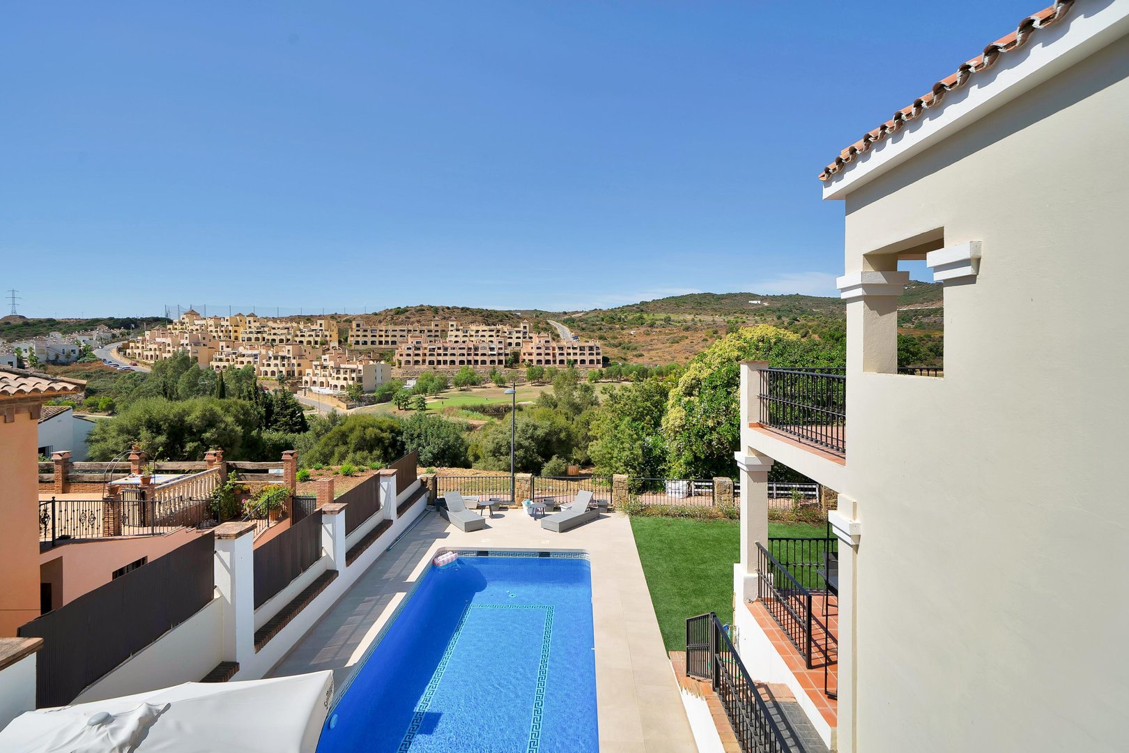 Casa de 170 m² en Estepona