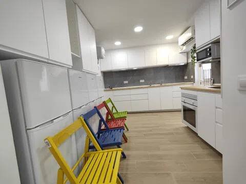 Chambre 80 m², San Juan de Aznalfarache