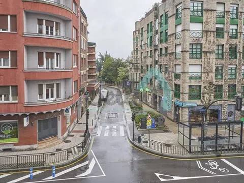 Piso de 83 m² en Oviedo