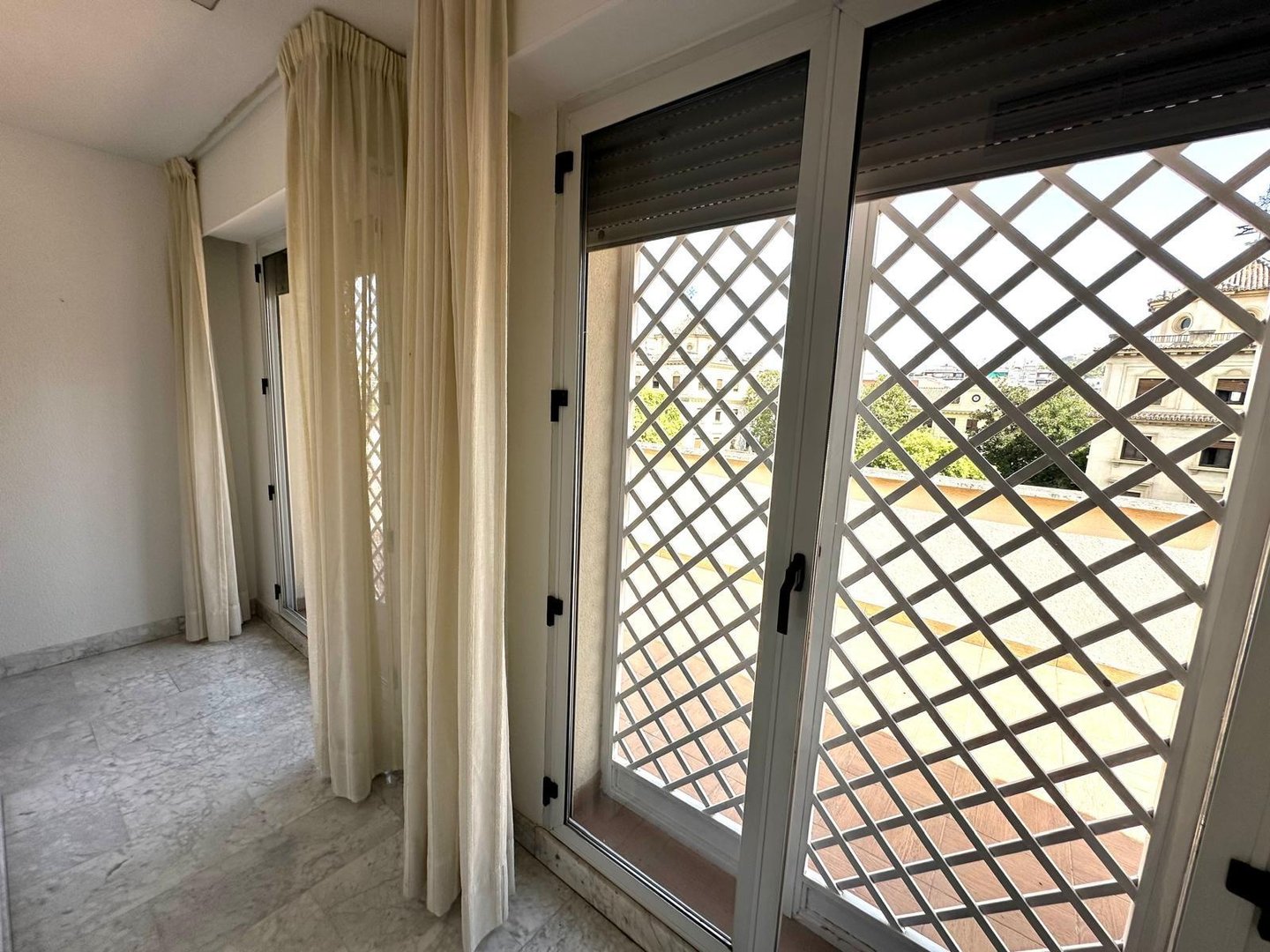 Piso de 200 m² en Granada