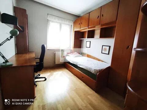 Piso de 90 m² en Oviedo