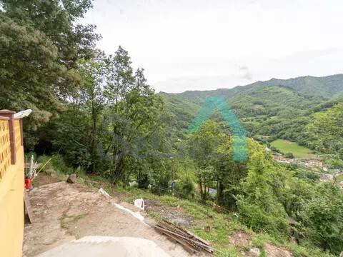 Casa de 100 m² en Mieres