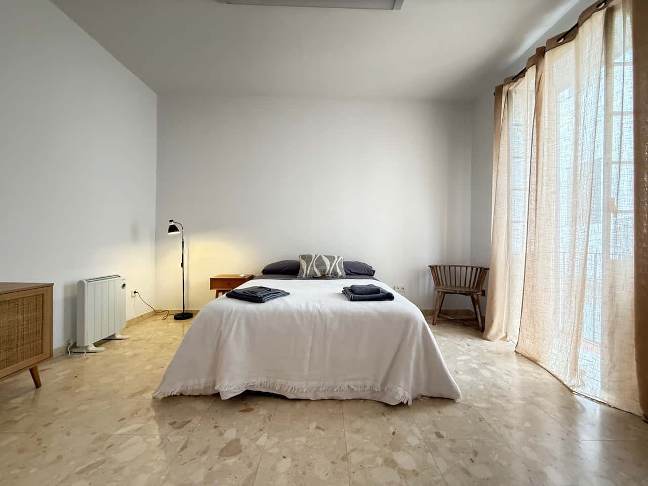 Habitació de lloguer, Maó