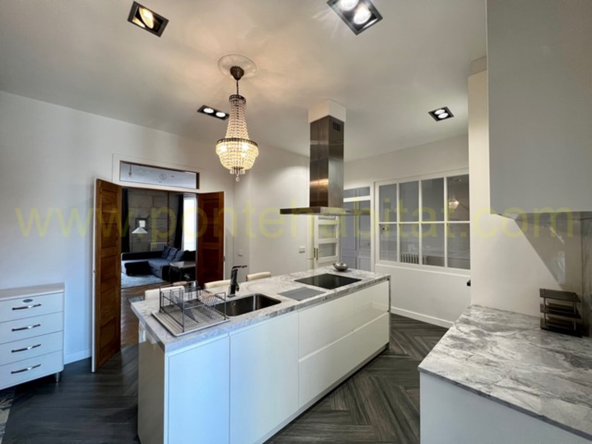 Piso de 150 m² en Pontevedra