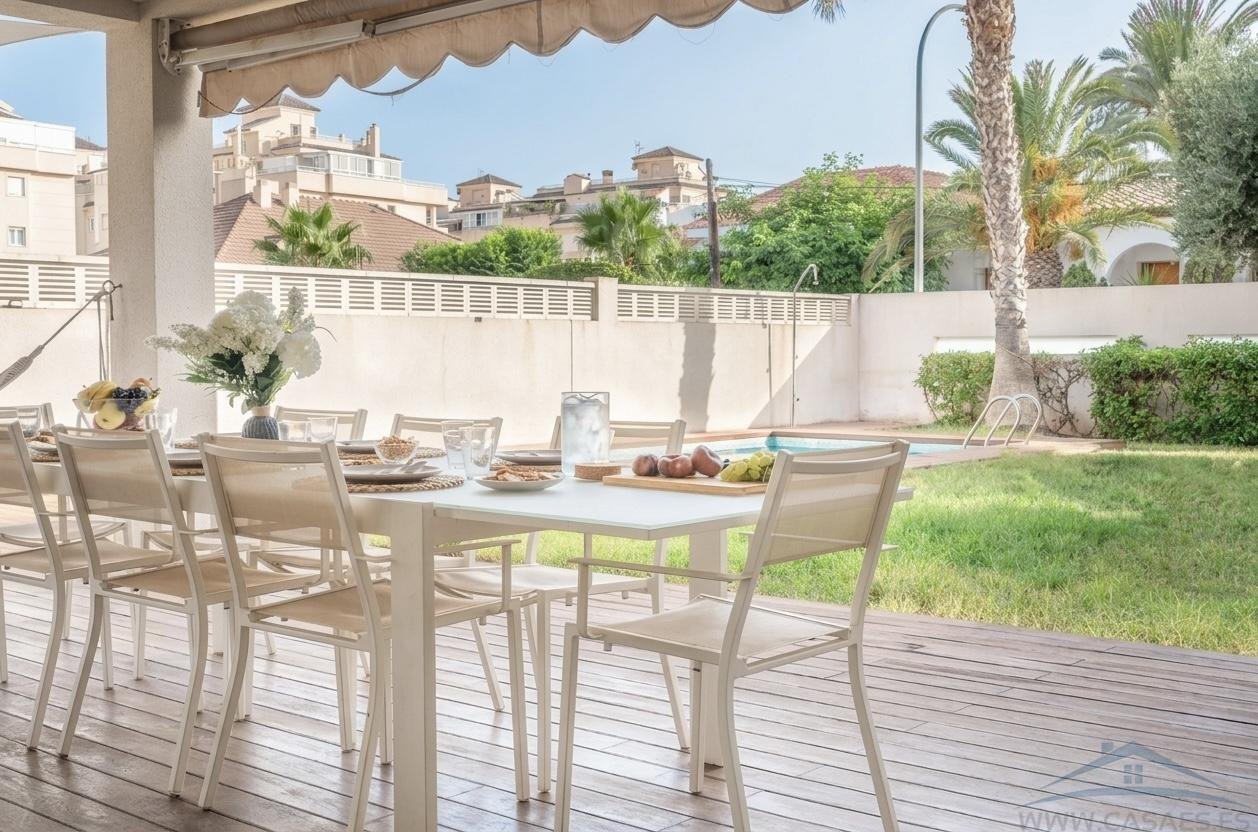 Piso de 515 m² en Roquetas de Mar