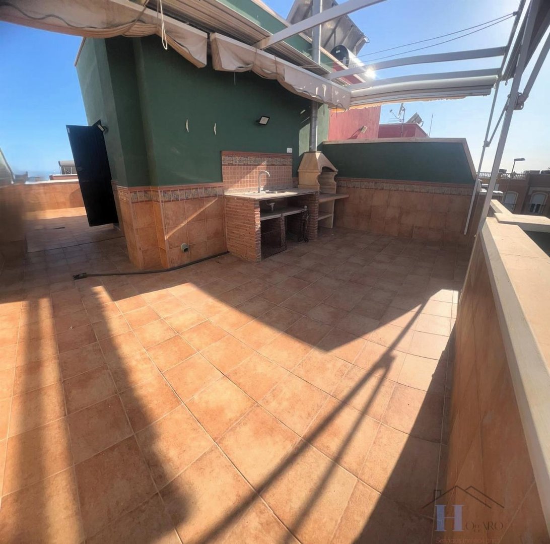 Appartamento 242 m² a Adra