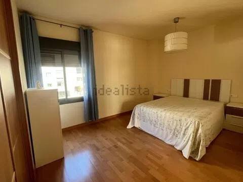 Piso de 90 m² en Almería